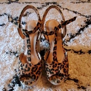 Leopard wedges size 8